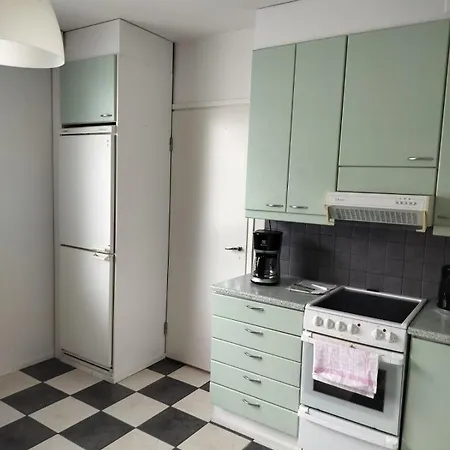 Kotimaailma - Valoisa Ja Tilava Nelioe Lejlighed