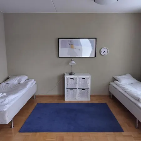 Kotimaailma - Valoisa Ja Tilava Nelioe Turku