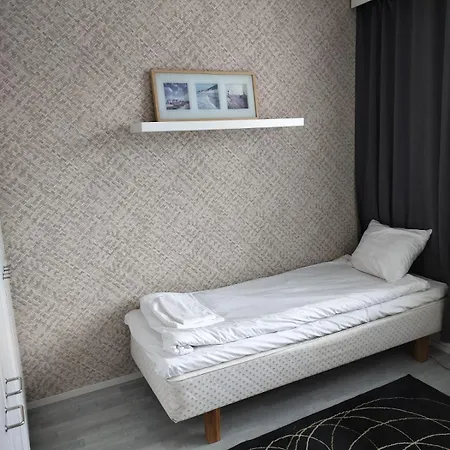 Kotimaailma - Valoisa Ja Tilava Nelioe Turku