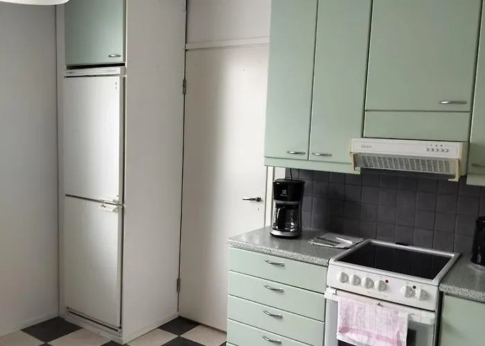 Kotimaailma - Valoisa Ja Tilava Nelioe Lejlighed